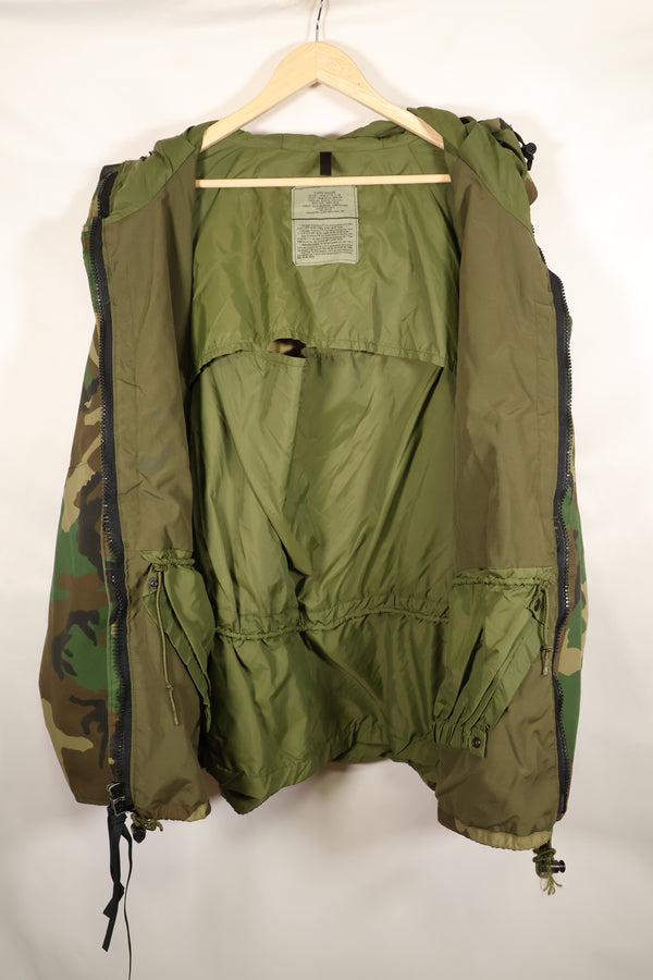1990 Contract U.S. Army ECWCS 1st Generation Gore-Tex Parka, Woodland Camo, X-Large, Regular Fit, Used