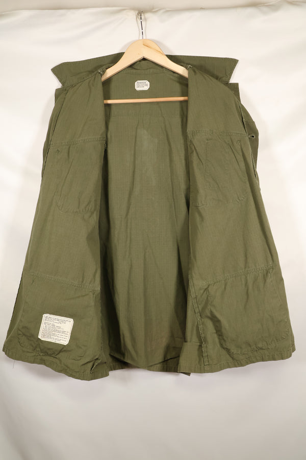 สัญญาปี 1968 M-R ริปสต็อป รุ่นที่ 4 เสื้อแจ็คเก็ตแบบทหารป่า สภาพมือสอง