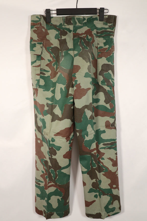 実物　日本国　陸上自衛隊　1980年代　熊笹迷彩　パンツ　中古品　傷あり