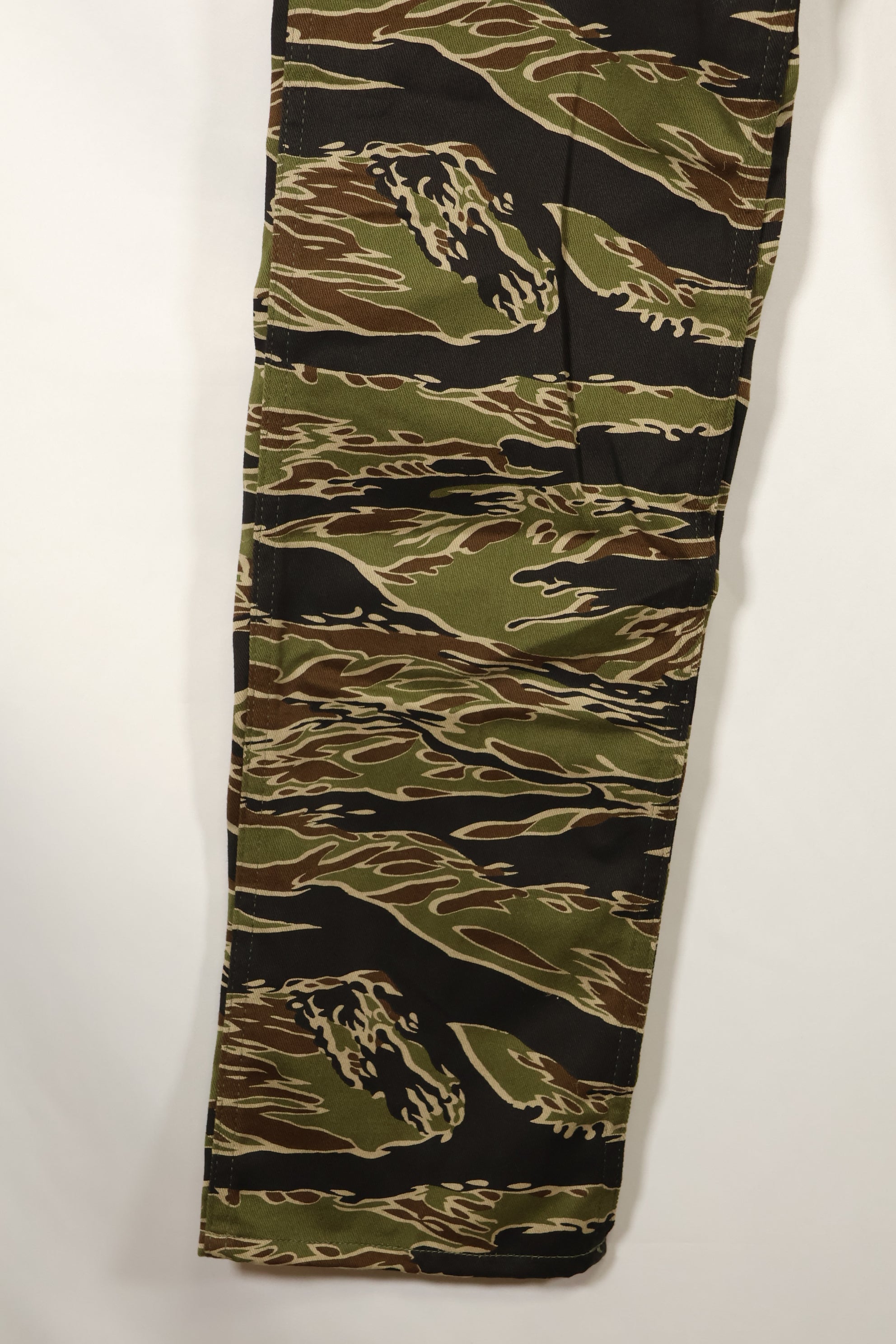 2024年発売　US-XS　MILITARIA 1911 初期ゴールドタイガー　USカット　パンツ　見本品　中古品