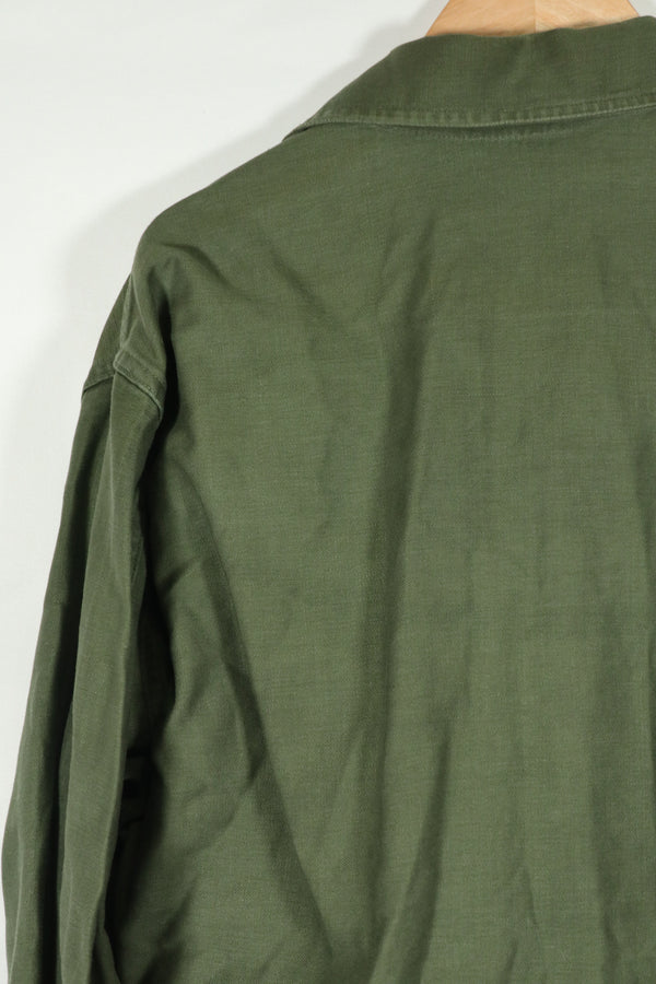เสื้อเชิ้ตยูทิลิตี้ OG-107 แท้ ล็อตแรก มือสอง แพทช์ได้รับการซ่อมแซมแล้ว