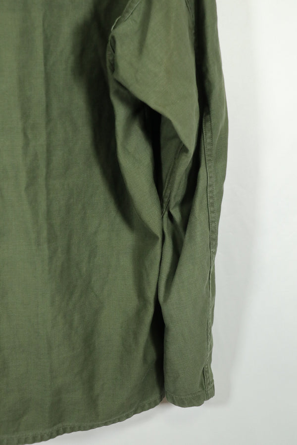 เสื้อเชิ้ตยูทิลิตี้ OG-107 แท้ ล็อตแรก มือสอง แพทช์ได้รับการซ่อมแซมแล้ว
