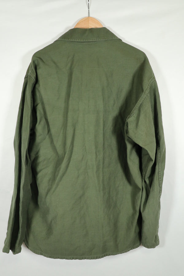 เสื้อเชิ้ตยูทิลิตี้ OG-107 แท้ ล็อตแรก มือสอง แพทช์ได้รับการซ่อมแซมแล้ว