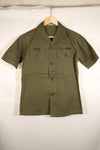 ประมาณปลายทศวรรษ 1960; ผลิตในญี่ปุ่น; แบรนด์ Taylor; เสื้อยูทิลิตี้ OG-107; ฐานทัพอากาศโยโกตา; มือสอง