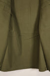ประมาณปลายทศวรรษ 1960; ผลิตในญี่ปุ่น; แบรนด์ Taylor; เสื้อยูทิลิตี้ OG-107; ฐานทัพอากาศโยโกตา; มือสอง