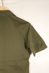 ประมาณปลายทศวรรษ 1960; ผลิตในญี่ปุ่น; แบรนด์ Taylor; เสื้อยูทิลิตี้ OG-107; ฐานทัพอากาศโยโกตา; มือสอง