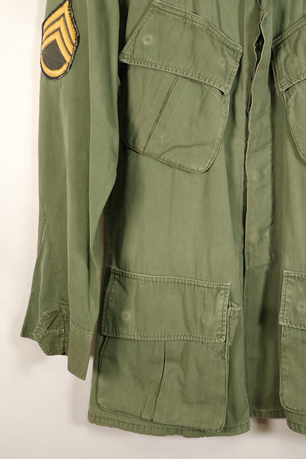 สัญญาประมาณปี 1966–67: เสื้อแจ็คเก็ตพรางลายพรางป่า รุ่นที่ 3 ของ S-R, หมวกเบเรต์สีเขียว, มือสอง