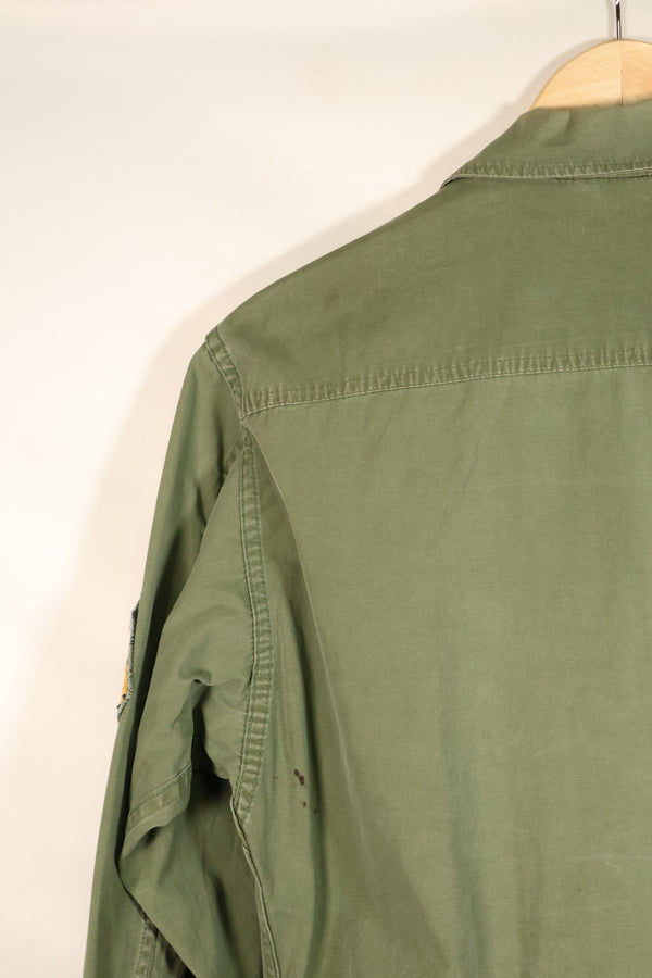 สัญญาประมาณปี 1966–67: เสื้อแจ็คเก็ตพรางลายพรางป่า รุ่นที่ 3 ของ S-R, หมวกเบเรต์สีเขียว, มือสอง