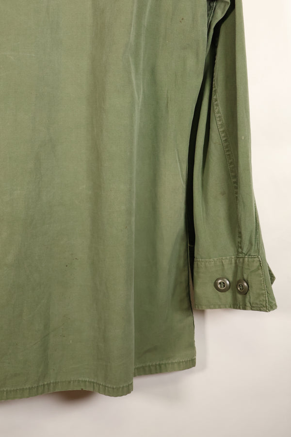 สัญญาประมาณปี 1966–67: เสื้อแจ็คเก็ตพรางลายพรางป่า รุ่นที่ 3 ของ S-R, หมวกเบเรต์สีเขียว, มือสอง