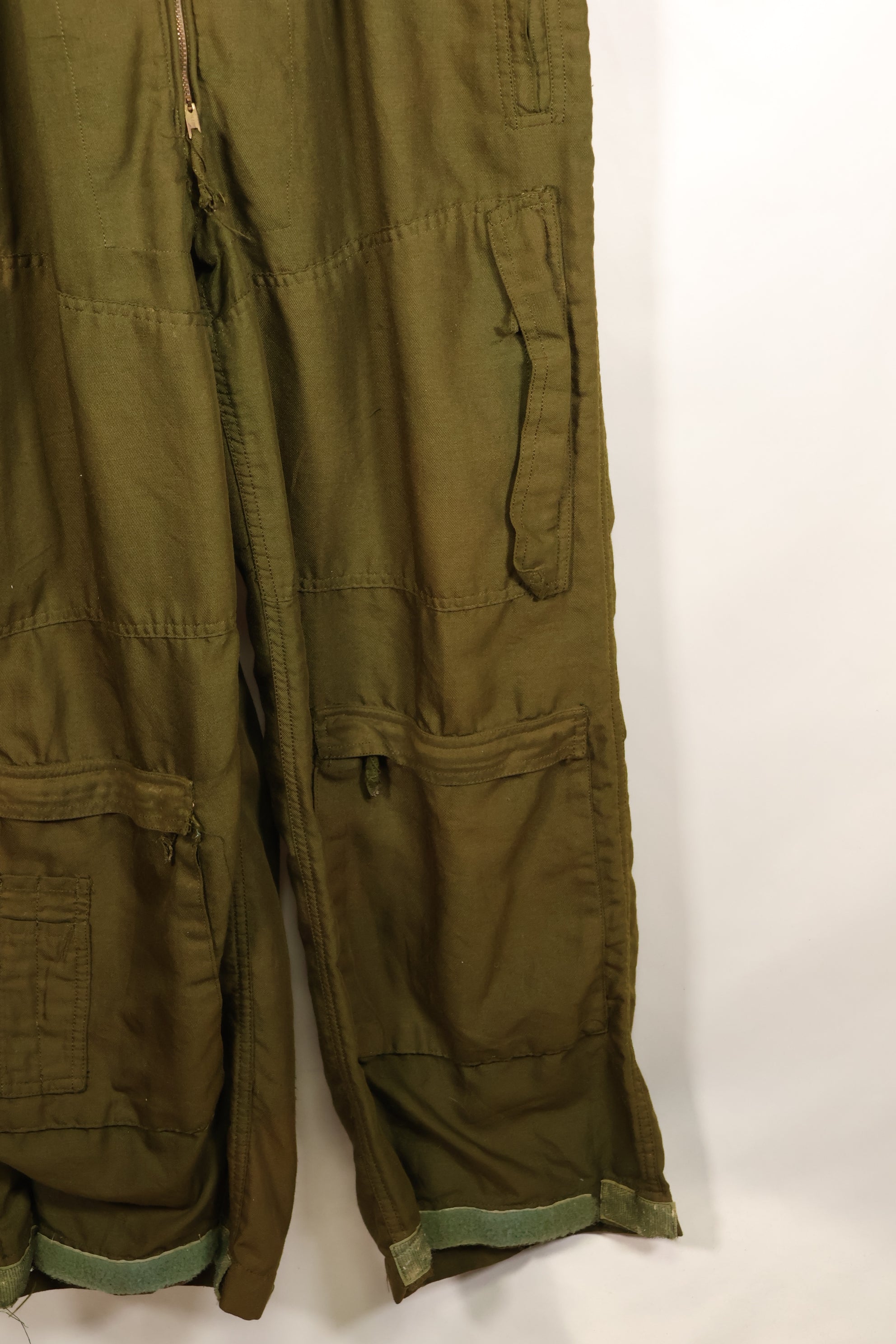 ปลายทศวรรษ 1960 – ตัวอย่างทดสอบ – กองทัพสหรัฐฯ – วัสดุ Nomex – ชุดบิน – มีตรา – มือสอง