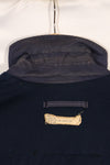 เสื้อแจ็คเก็ตบำรุงรักษาดาดฟ้าสำหรับลาดตระเวนต่อต้านเรือดำน้ำของกองทัพเรือสหรัฐฯ ปี 1968 พร้อมแผ่นป้ายที่ผลิตในท้องถิ่น มือสอง