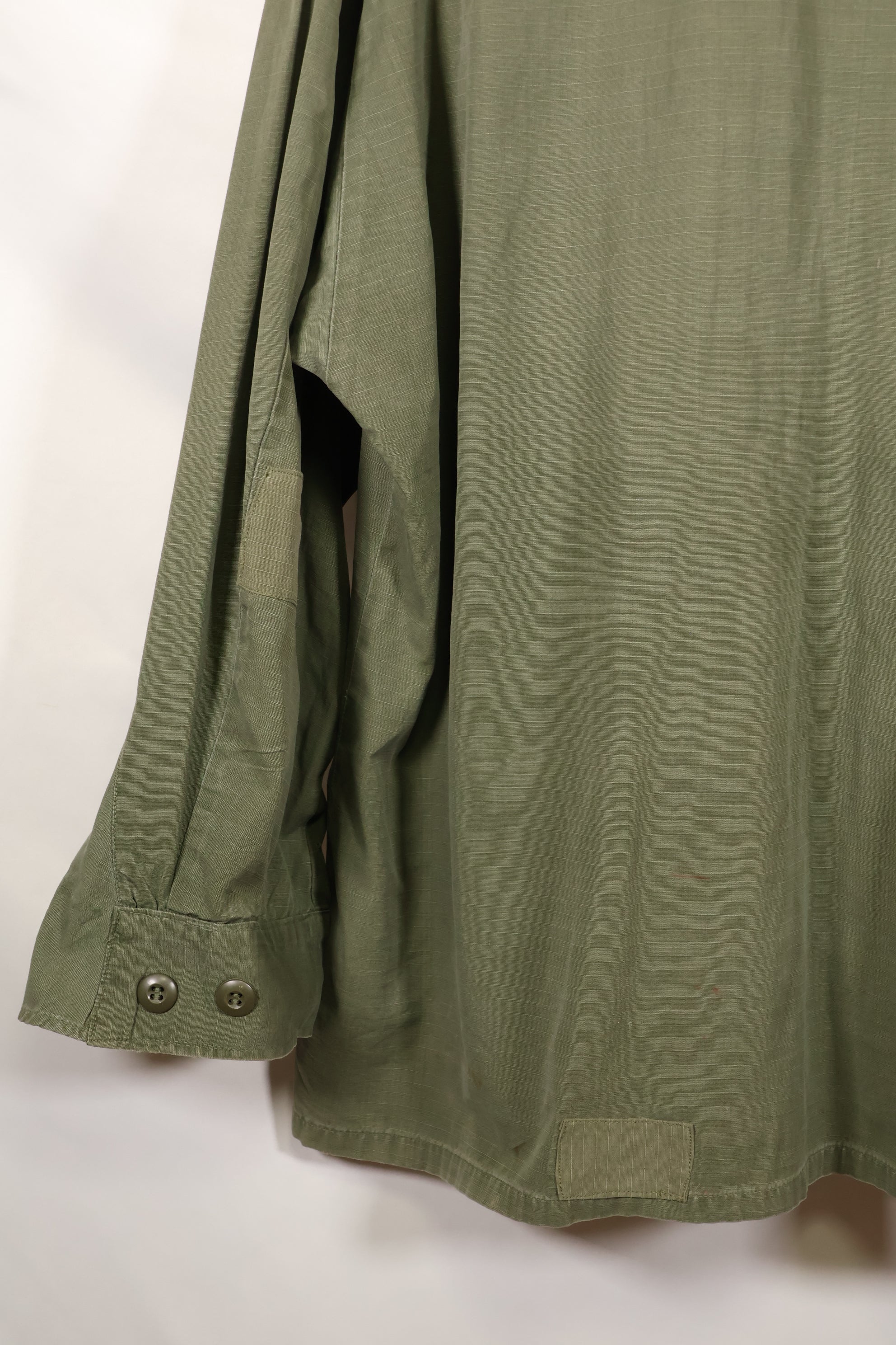1968 Contract X-L-R 4th Model Jungle Fatigue Jacket, faded, used.