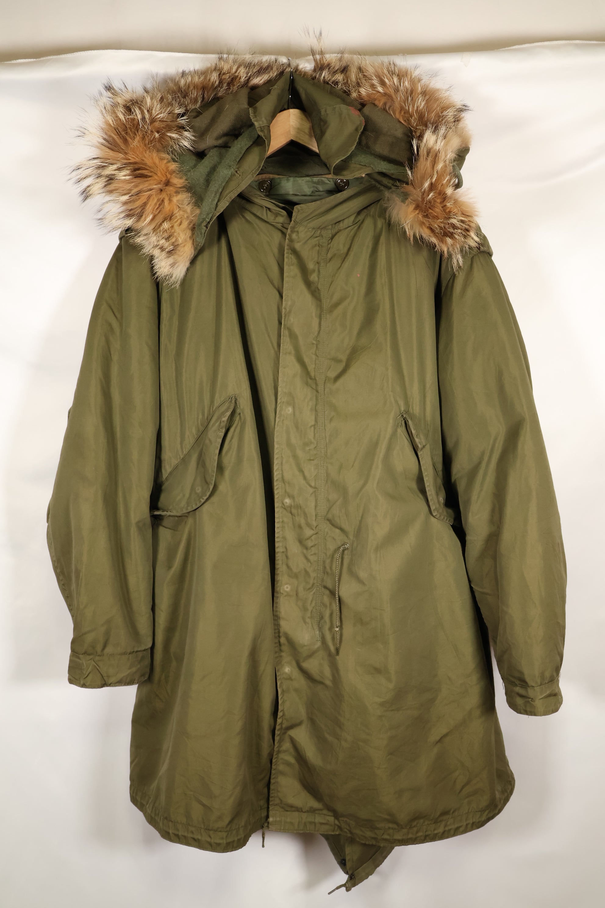 Early 1950s M51 Field Parka with fishtail wool pile liner, used.