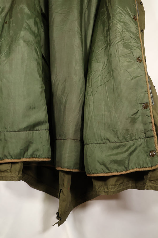Early 1950s M51 Field Parka with fishtail wool pile liner, used.