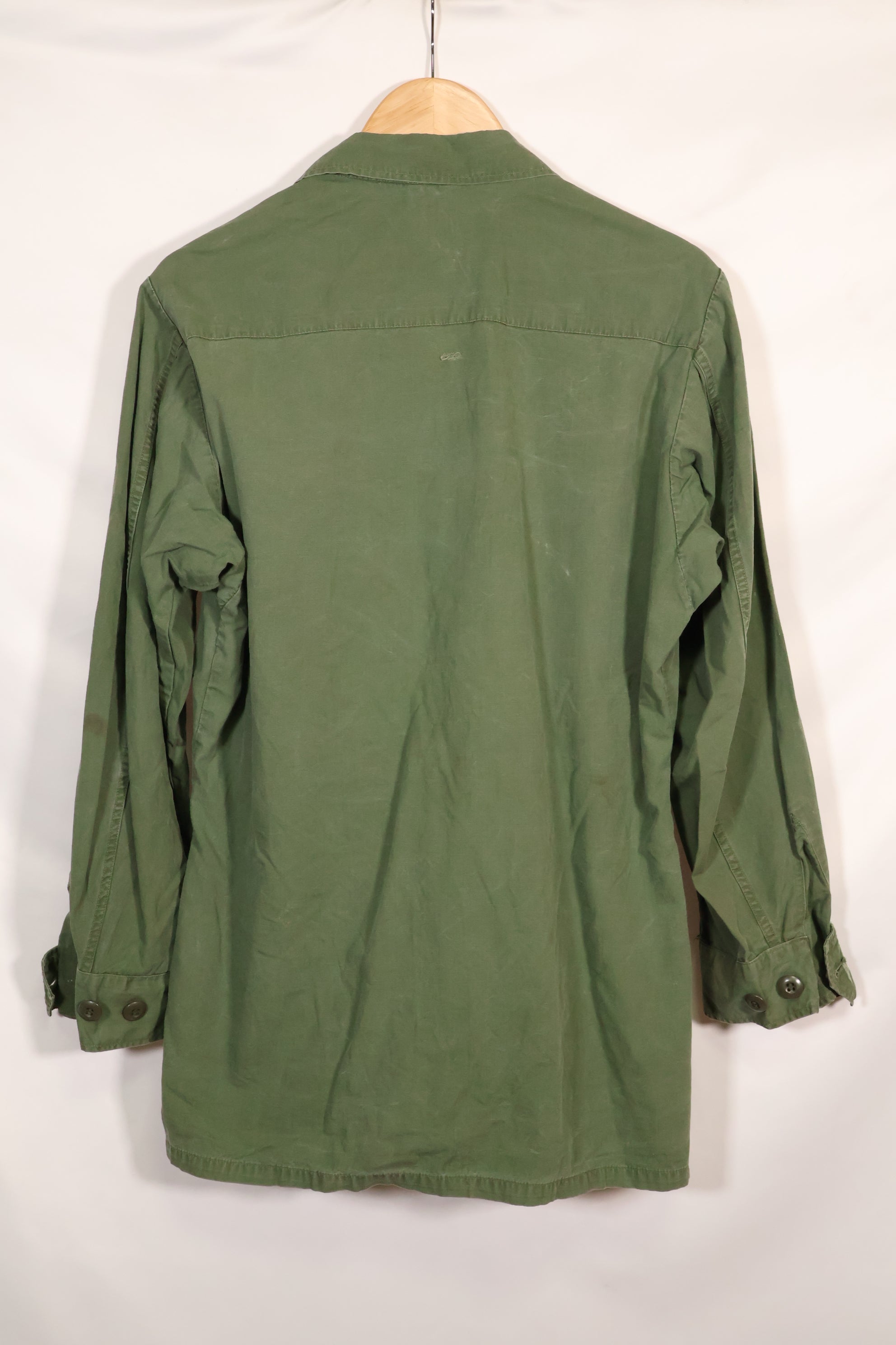 เสื้อแจ็คเก็ต Jungle Fatigue รุ่น MR 3rd Model ปี 1967 สภาพดี มือสอง