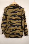 Late 1960s US-M Gold Tiger Tiger Stripe US-cut shirt, in good condition