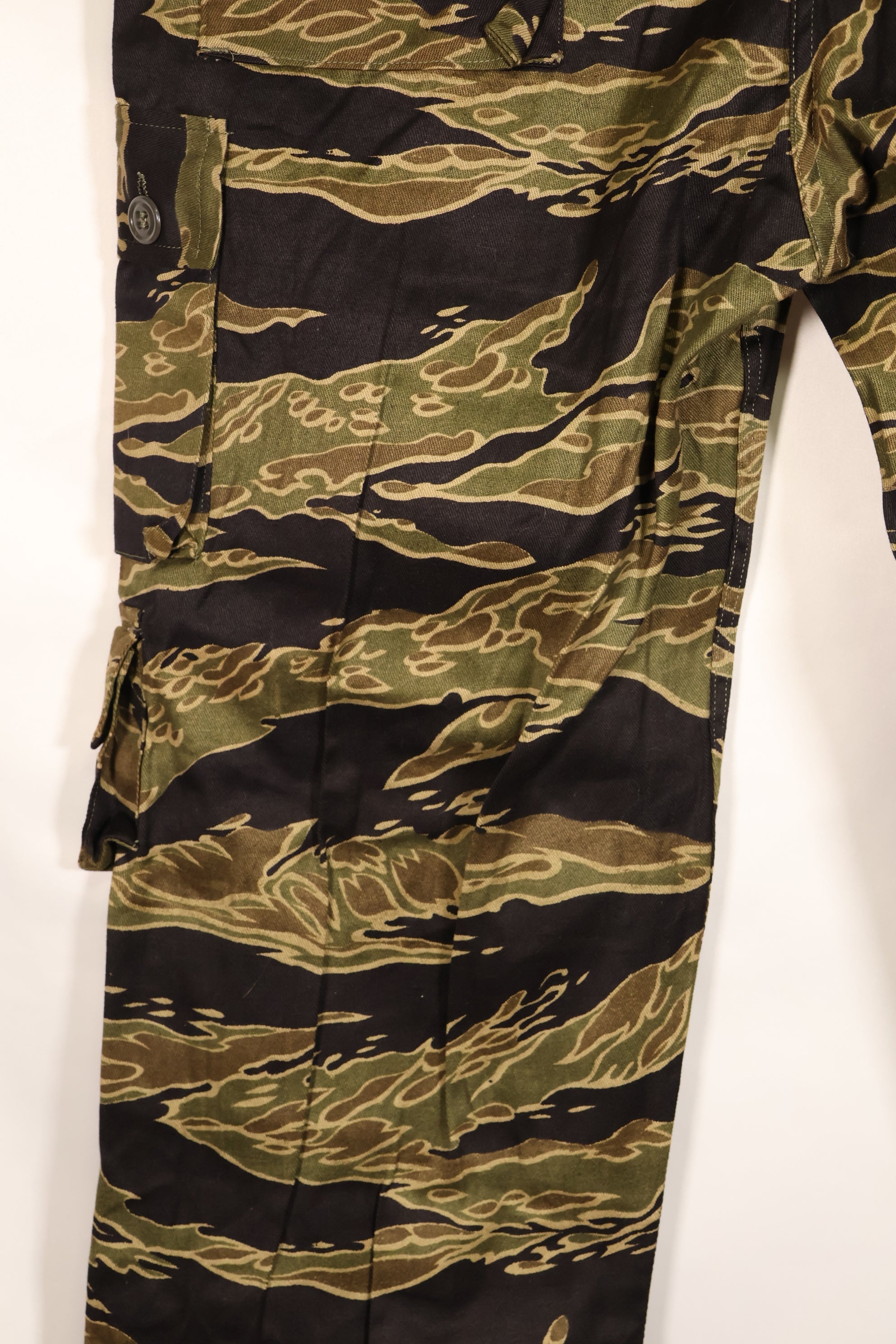 ปลายทศวรรษ 1960, US-L, ของเก่าเก็บ, Gold Tiger, กางเกงทรงอเมริกัน, ไม่สวมใส่