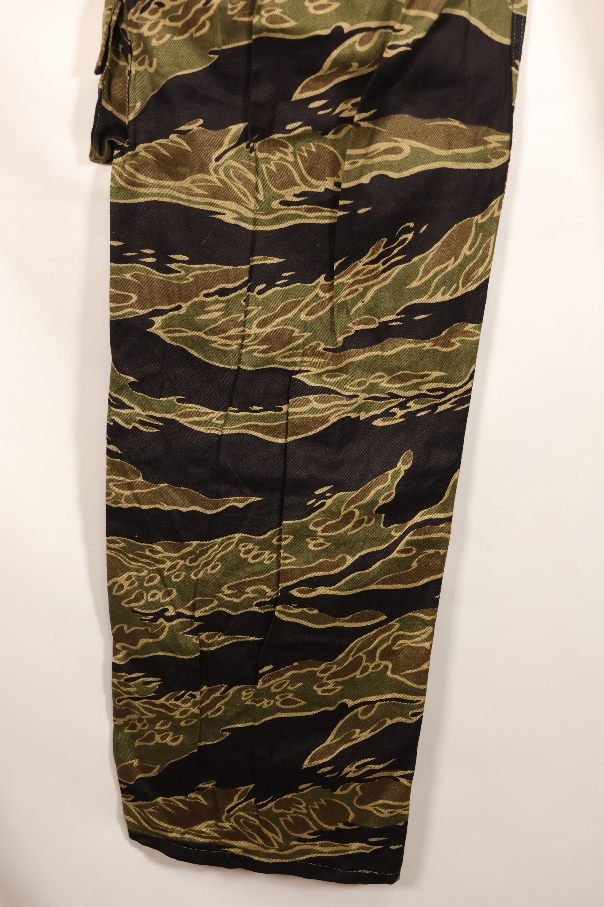 ปลายทศวรรษ 1960, US-L, ของเก่าเก็บ, Gold Tiger, กางเกงทรงอเมริกัน, ไม่สวมใส่