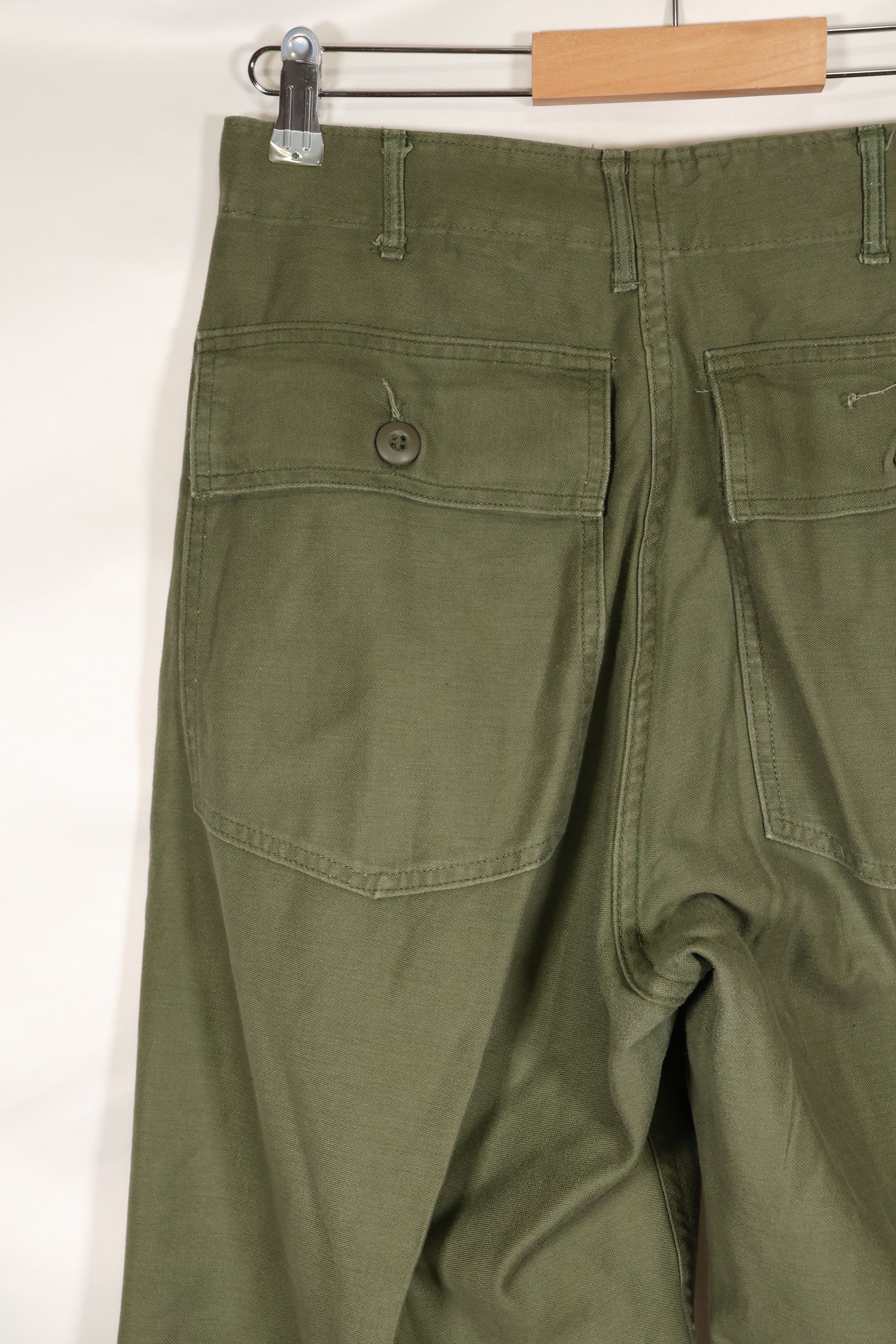 สัญญาปี 1968 32x 31 กองทัพสหรัฐอเมริกา OG-107 กางเกงยูทิลิตี้ กางเกงเบเกอร์ สินค้ามือสอง  B