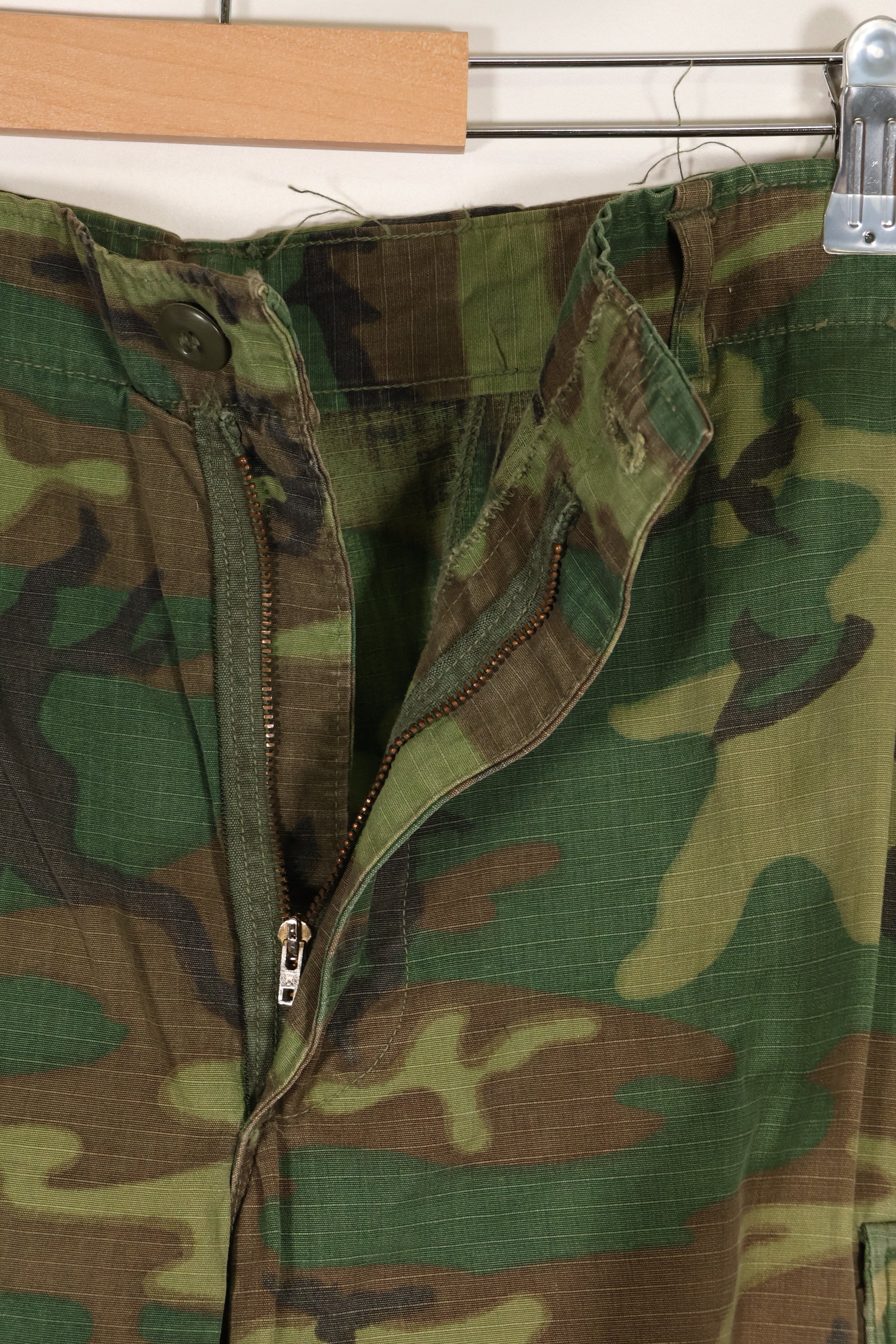 1968 contract, estimated M-S ERDL Greenleaf Jungle Fatigue pants, used.