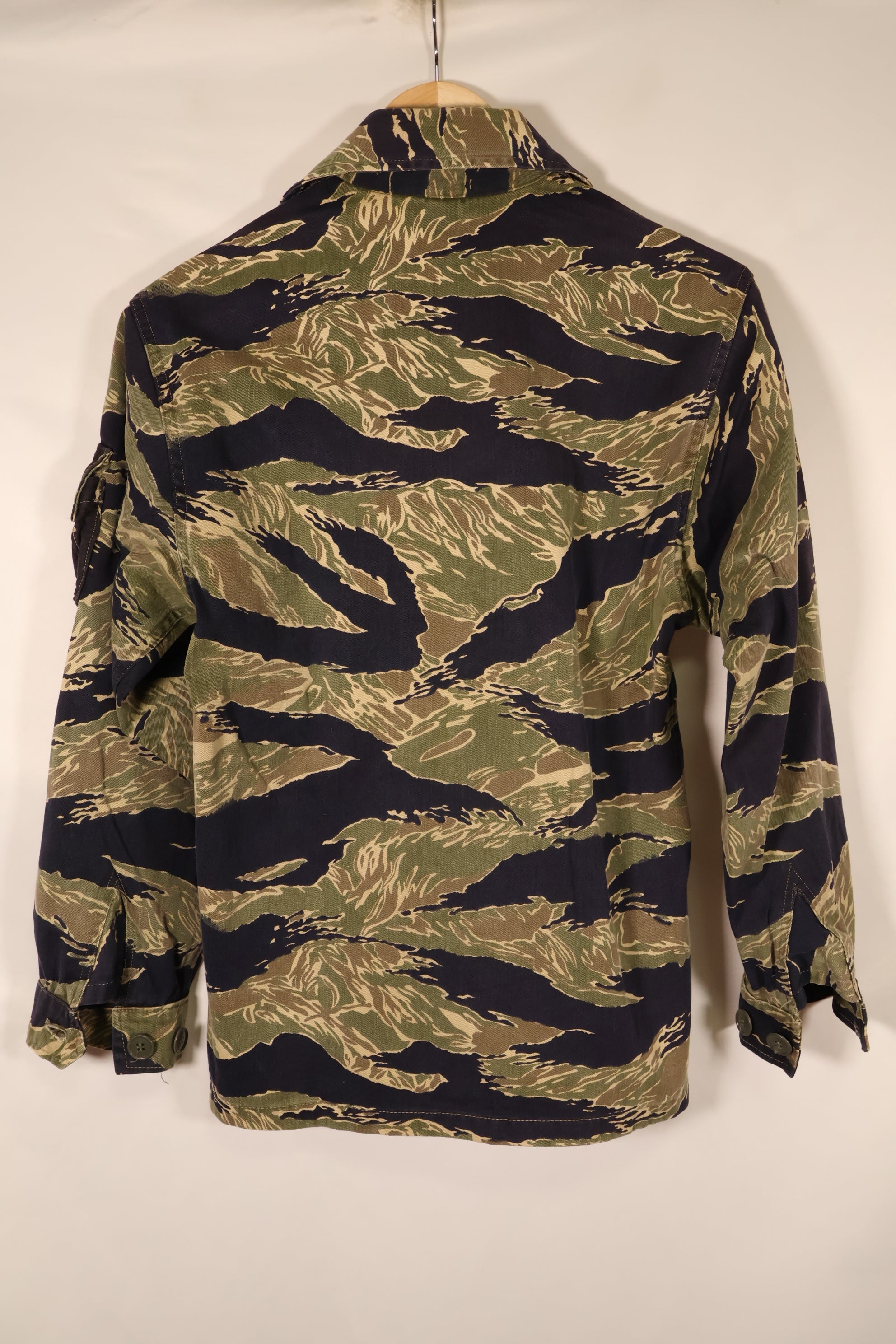 Circa 1965, Made in Japan, US-S, Okinawa Tiger Pattern, Tiger Stripe, US-cut shirt, JWD, Used