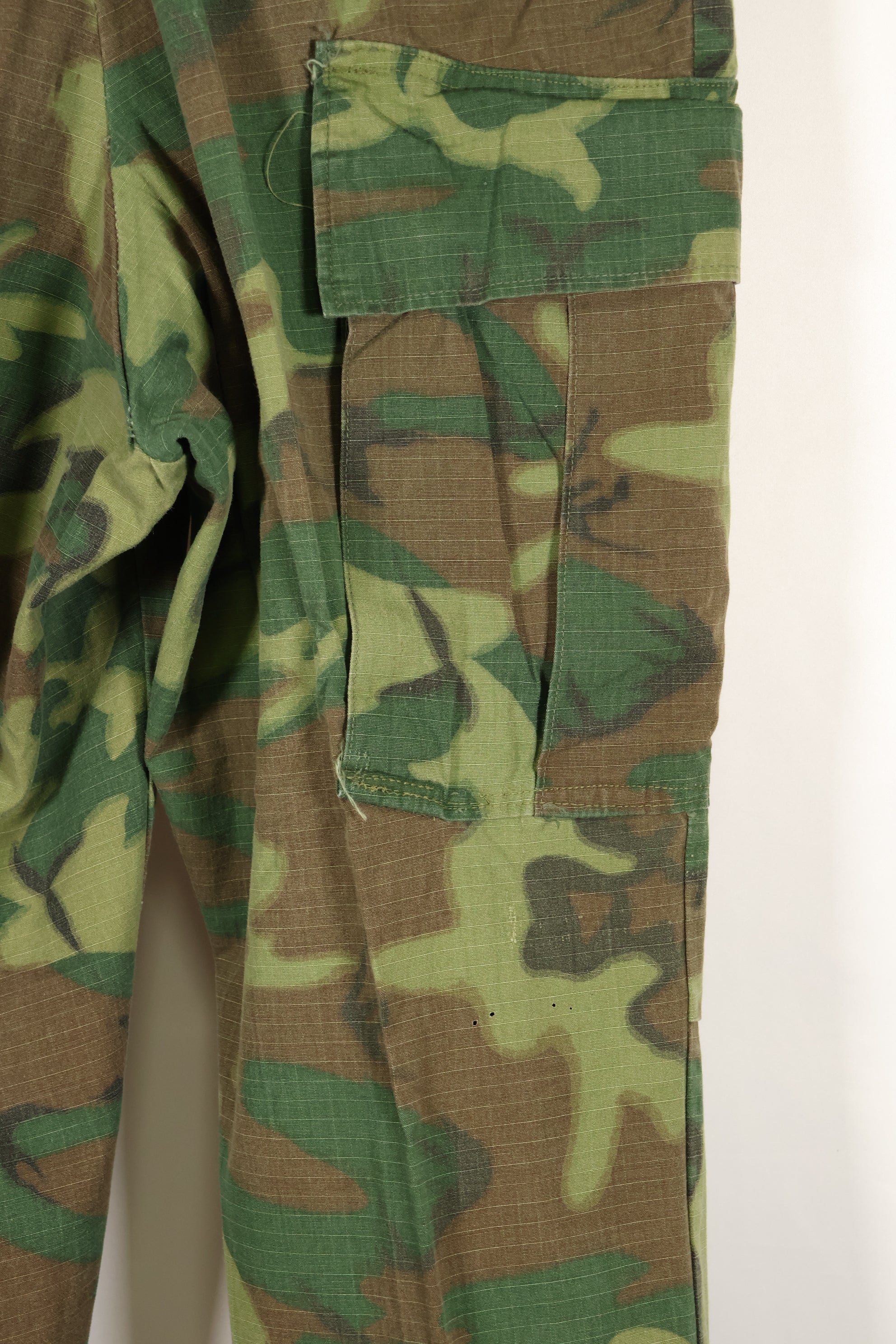 สัญญาปี 1968 ขนาดไม่มีป้าย ร่มกันฉีกขาด ลายพราง ERDL กางเกงทหารมือสอง