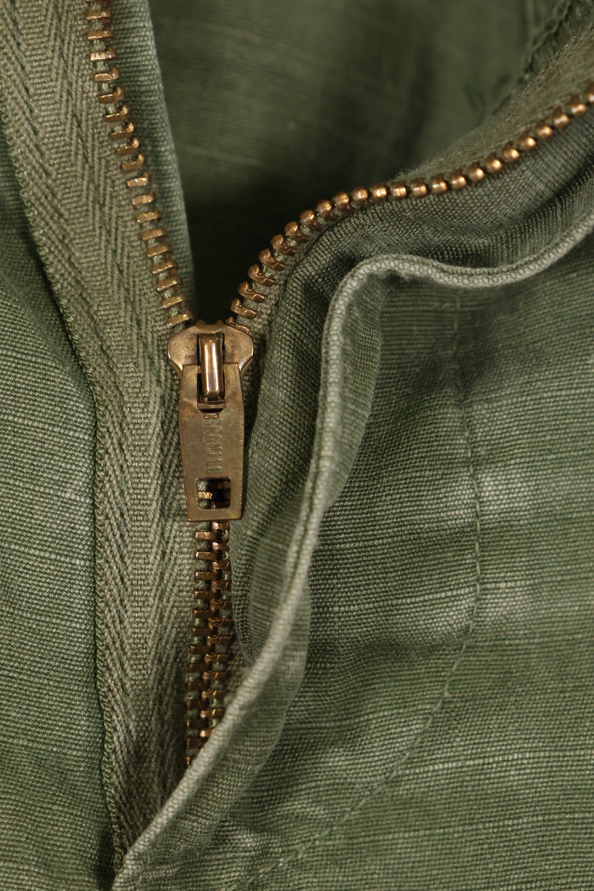 สัญญาปี 1969 X-L-R รุ่นที่ 4 กางเกงจัมป์เปอร์พรางป่า สภาพมือสอง ขนาดใหญ่ที่สุด หายาก