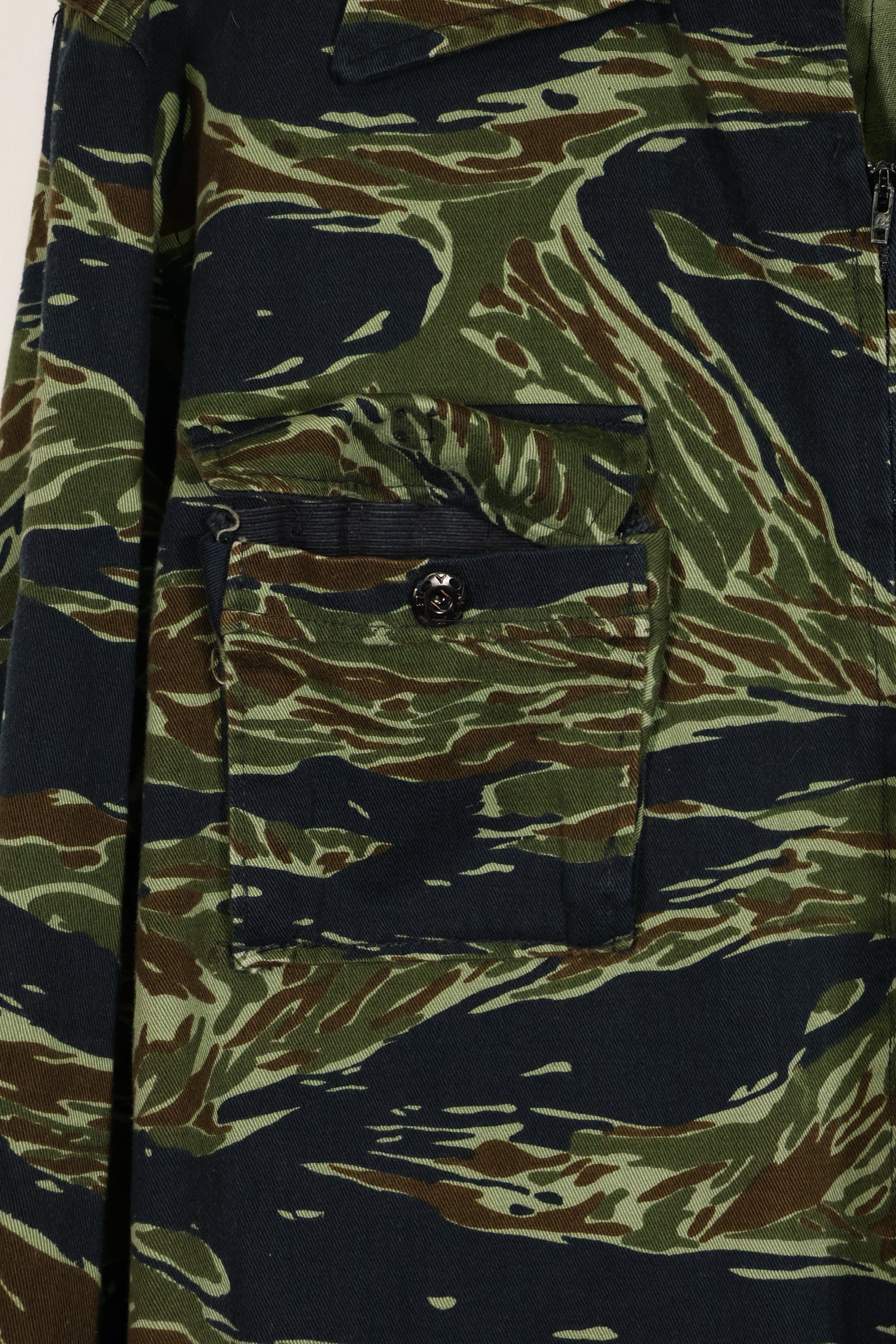 Real 1970's Thai Tiger Tiger Stripe Pattern Hunting Jacket Used