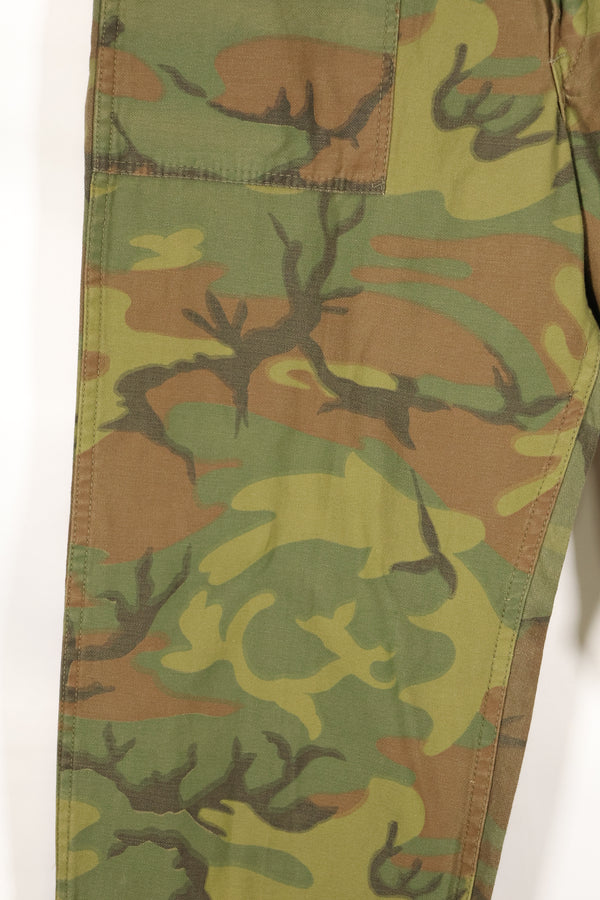 ทศวรรษ 1960 ลายพรางอินวิซิเบิลลีฟ กองทัพบกสหรัฐฯ กางเกงยูทิลิตี้แบบตัด เกือบไม่เคยใช้