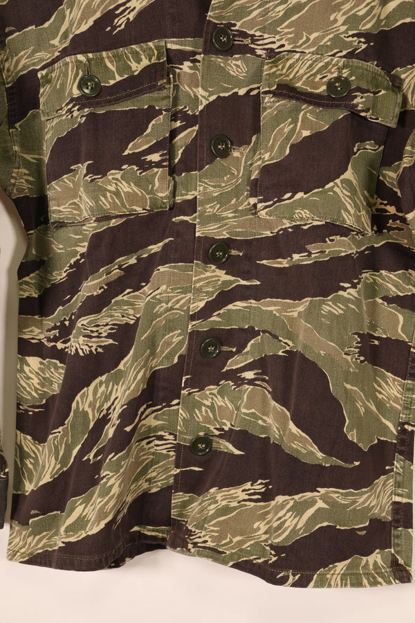 ประมาณปี 1965–65   ลายเสือโอกินาวา   JWD   ลายเสือ   ทรงเอเชีย   เสื้อเชิ้ต   มือสอง