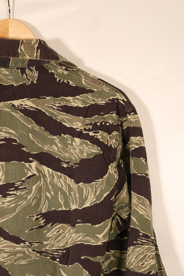 ประมาณปี 1965–65   ลายเสือโอกินาวา   JWD   ลายเสือ   ทรงเอเชีย   เสื้อเชิ้ต   มือสอง