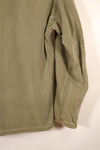 ปลายทศวรรษ 1940–1950: เสื้อยูทิลิตี้ M-47 HBT ของกองทัพสหรัฐฯ พร้อมแผ่นปะ, มือสอง