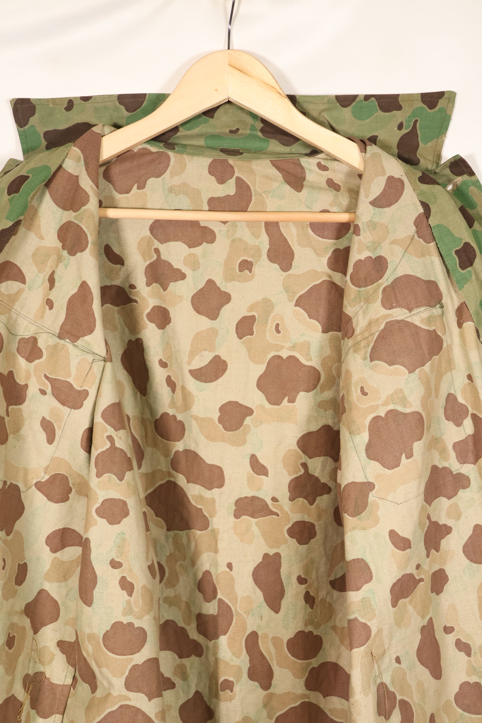 ช่วงปี 1940-1950 ผลิตในญี่ปุ่น แจ็คเก็ตตัดเย็บลายพรางฟร็อกสกิน ผ้า HBT สภาพดีเยี่ยม สินค้ามือสอง