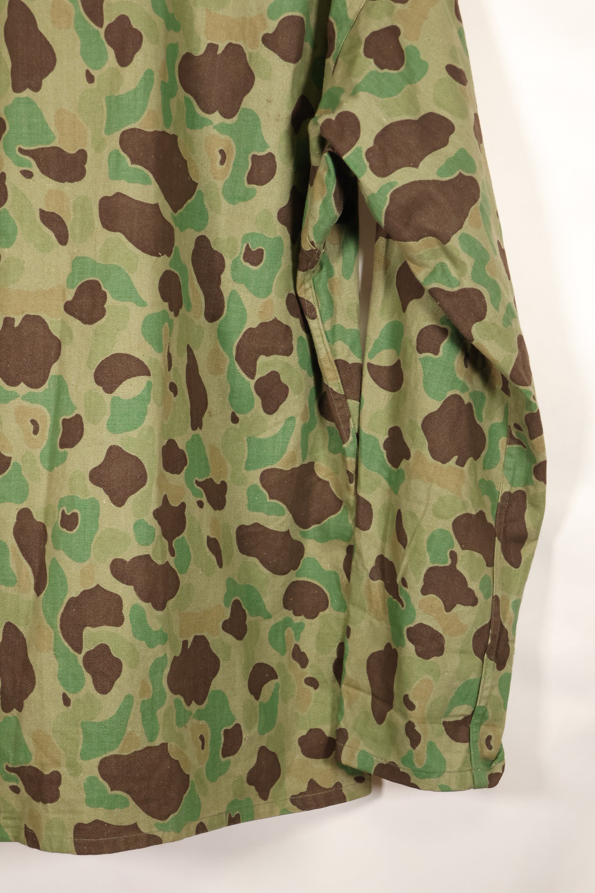 ช่วงปี 1940-1950 ผลิตในญี่ปุ่น แจ็คเก็ตตัดเย็บลายพรางฟร็อกสกิน ผ้า HBT สภาพดีเยี่ยม สินค้ามือสอง