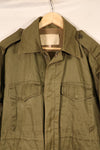 ปลายทศวรรษ 1940, ผลิตในญี่ปุ่น, ขนาด M, แจ็กเก็ตสนาม M-1943 ของกองทัพสหรัฐฯ, ผลิตโดย Tokal, มือสอง