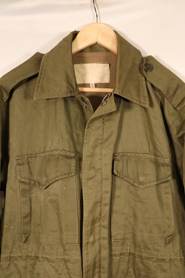 ปลายทศวรรษ 1940, ผลิตในญี่ปุ่น, ขนาด M, แจ็กเก็ตสนาม M-1943 ของกองทัพสหรัฐฯ, ผลิตโดย Tokal, มือสอง