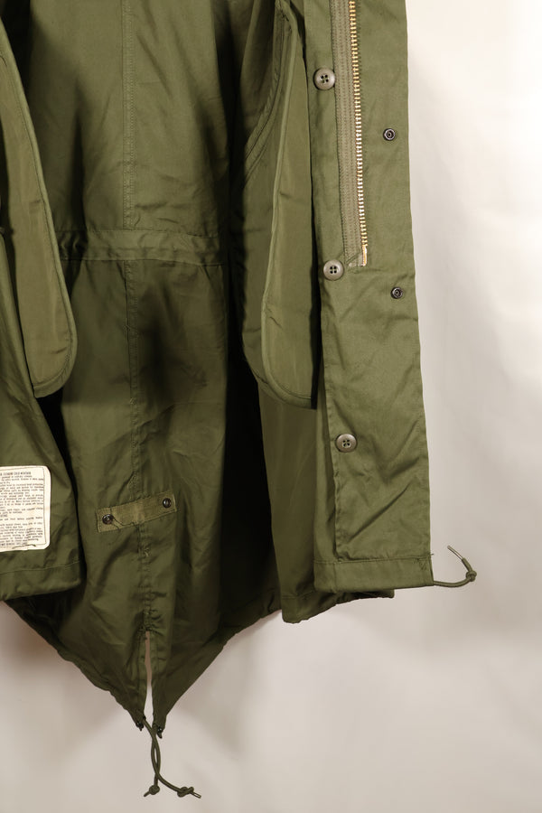 สัญญาปี 1973 &amp; สัญญาปี 1983 เสื้อฮู้ด M-R M65 เสื้อฮู้ดแบบหางปลา เสื้อฮู้ดแบบหางปลา แทบไม่เคยใช้