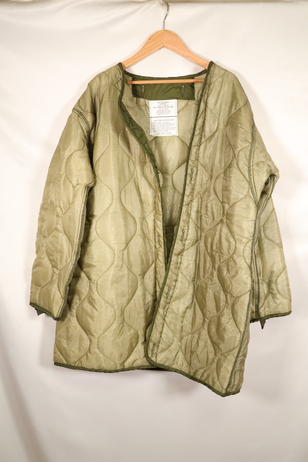 สัญญาปี 1973 &amp; สัญญาปี 1983 เสื้อฮู้ด M-R M65 เสื้อฮู้ดแบบหางปลา เสื้อฮู้ดแบบหางปลา แทบไม่เคยใช้