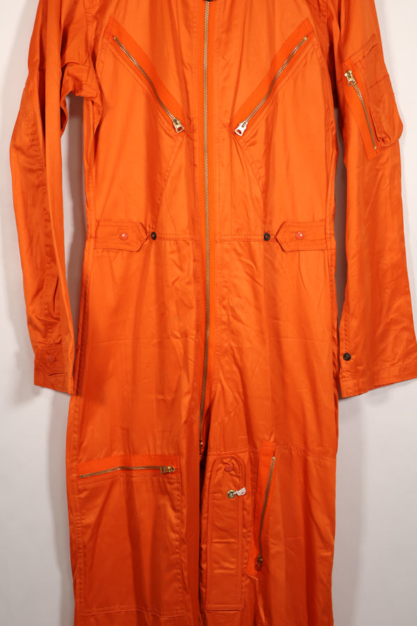 実物　1961年製　アメリカ空軍　USAF K2-B　未使用品　レスキューオレンジ色