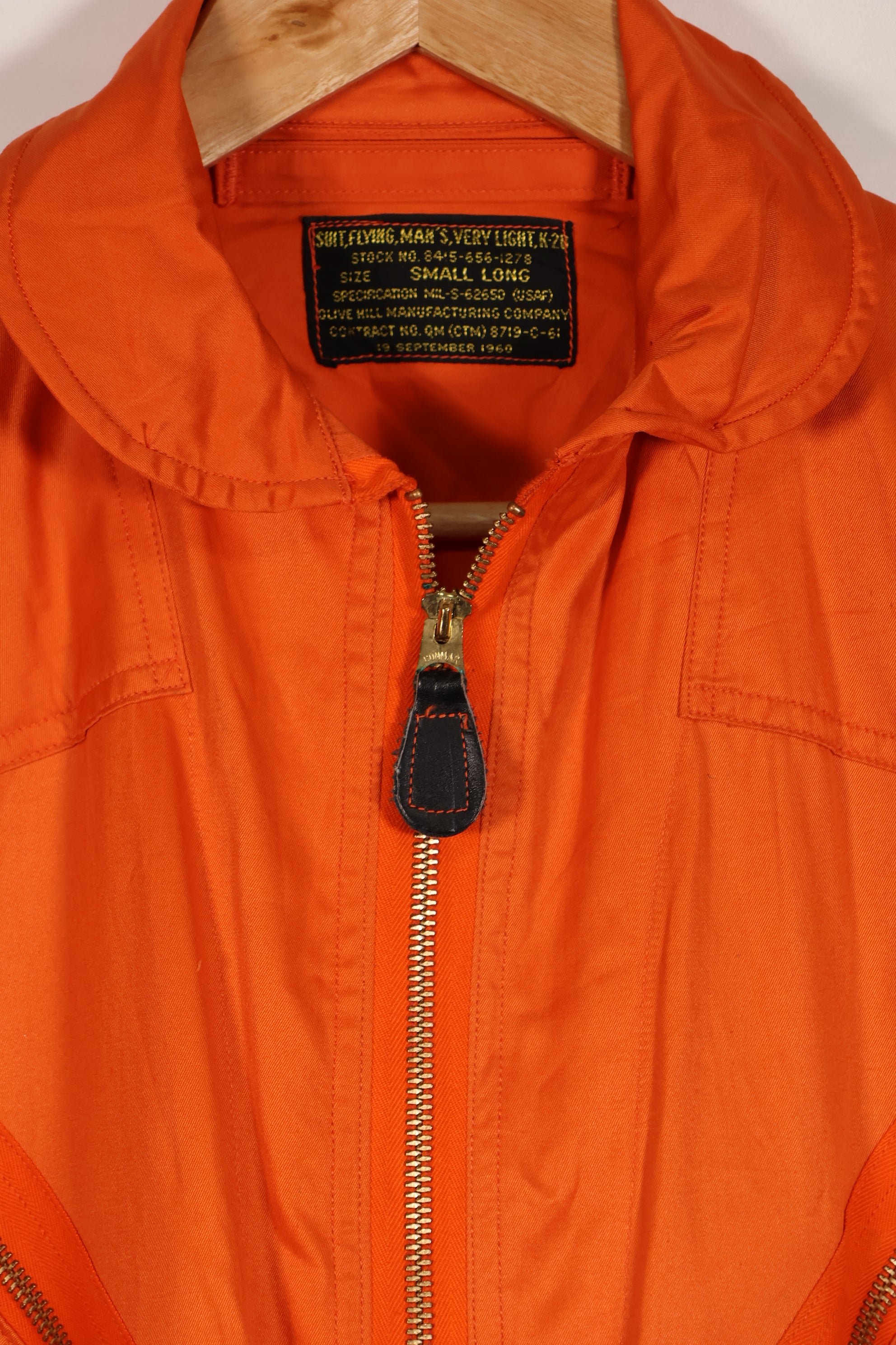 実物　1961年製　アメリカ空軍　USAF K2-B　未使用品　レスキューオレンジ色