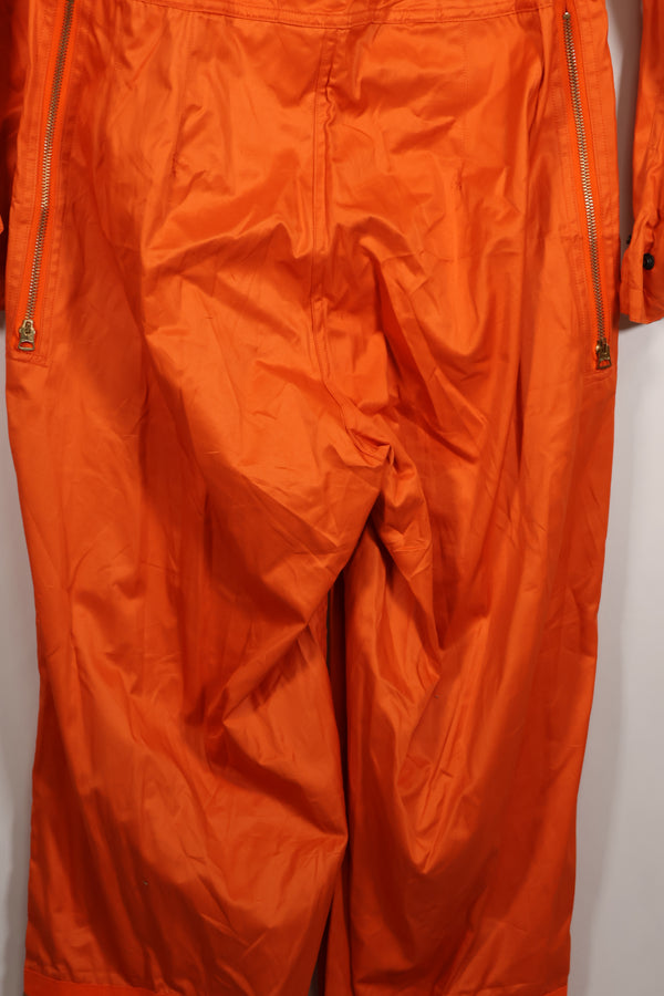 実物　1961年製　アメリカ空軍　USAF K2-B　未使用品　レスキューオレンジ色