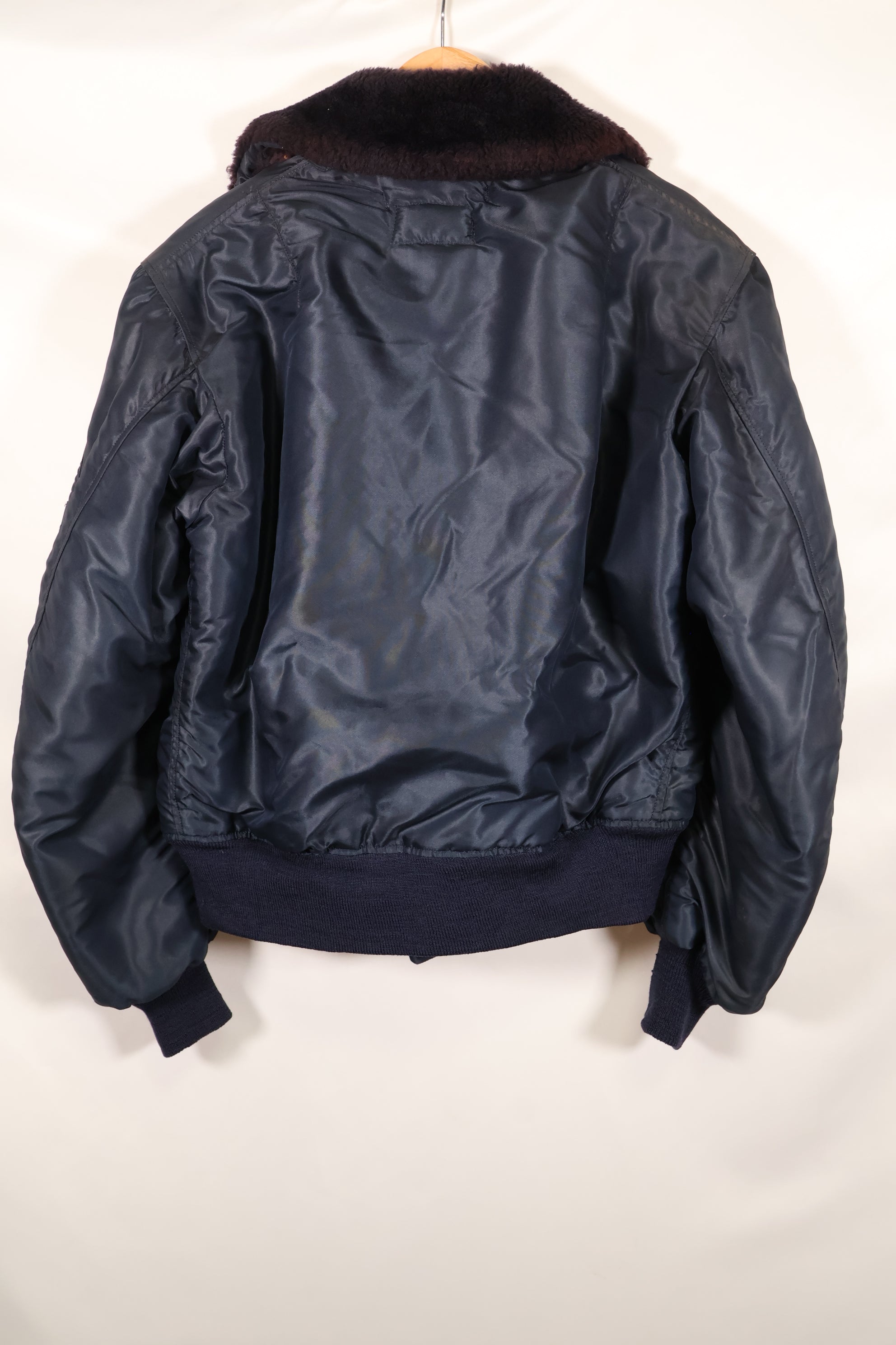 ช่วงต้นทศวรรษ 1950 38 กองทัพอากาศสหรัฐอเมริกา B-15C แจ็คเก็ตบิน โซนอินเตอร์มีเดียท มือสอง