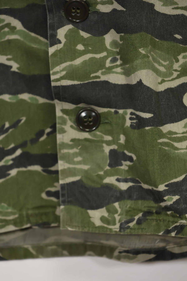 1960s Tiger Stripe Shirt CIDG Pattern Special Forces Patch Used
