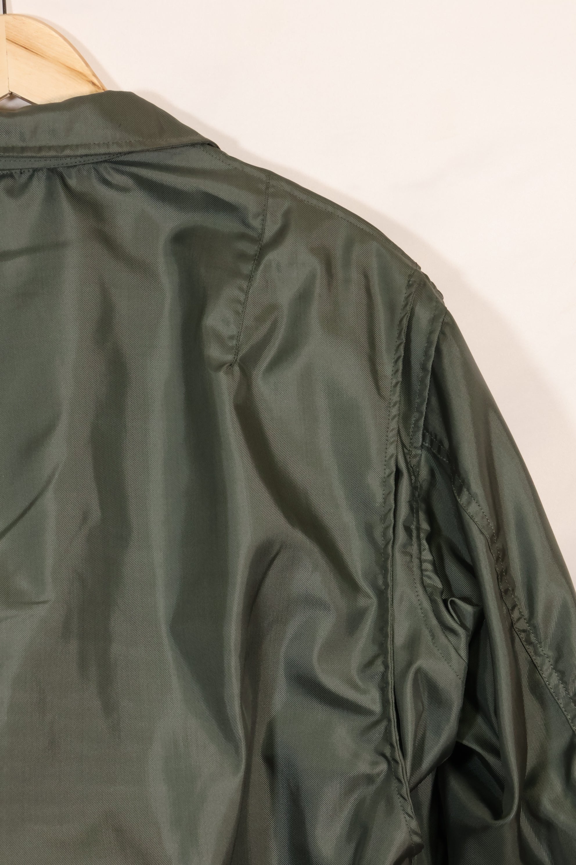 เสื้อแจ็คเก็ตนักบิน CWU-36P ขนาดใหญ่ของกองทัพเรือสหรัฐฯ ปี 1977