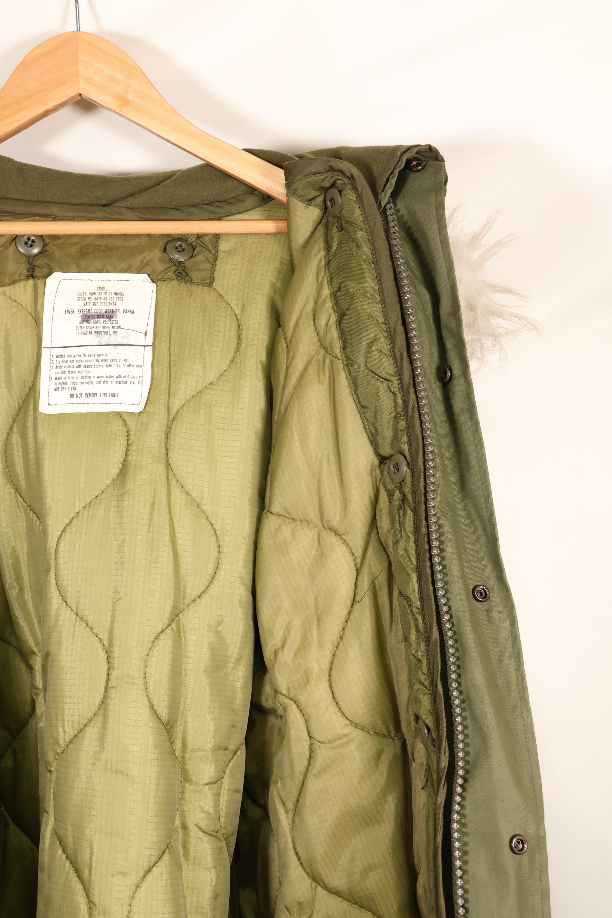 หลายล็อตหลายปี SMALL M65 เสื้อฮู้ดฟิลด์ เสื้อฮู้ดหางปลา สภาพดี มือสอง B