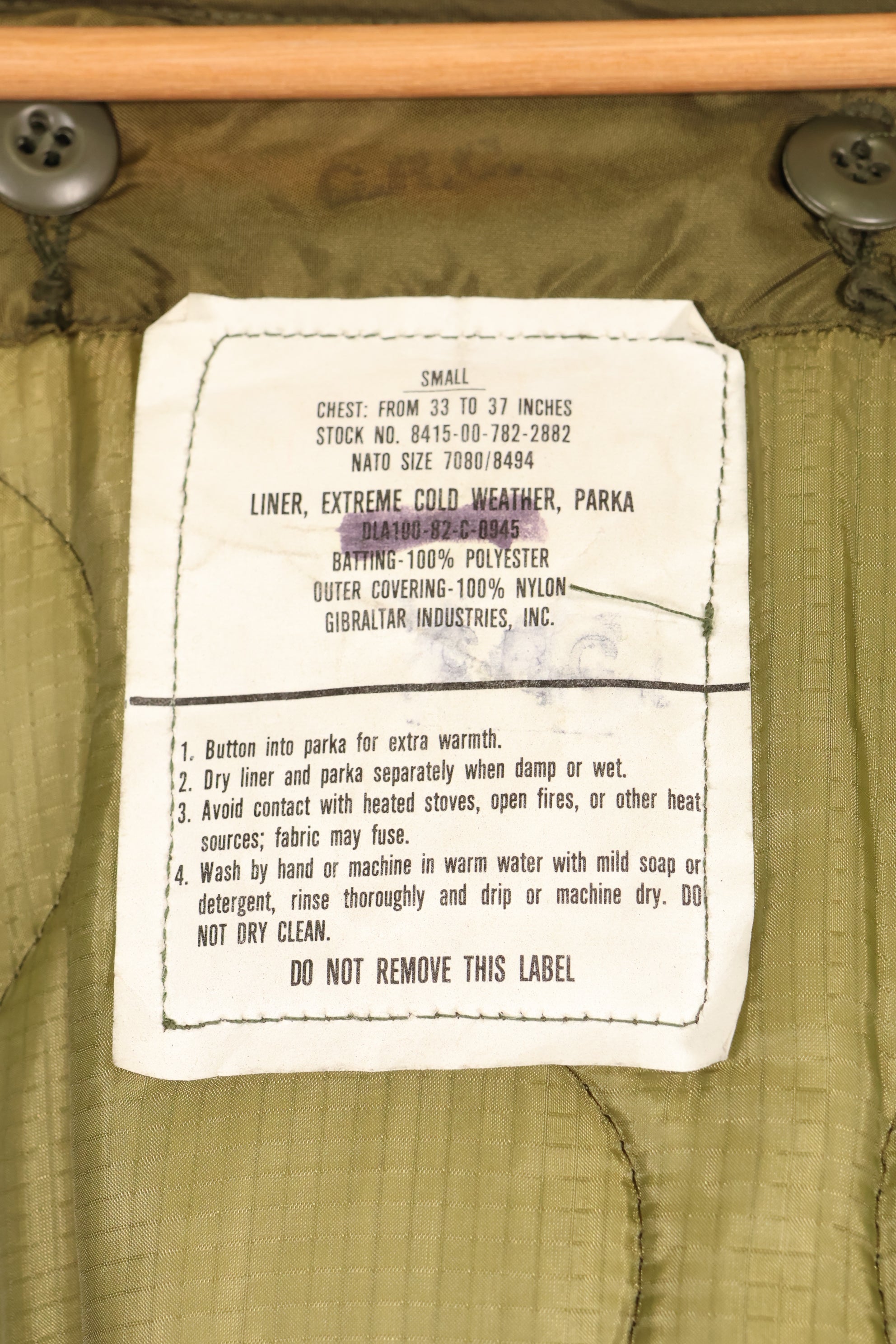 หลายล็อตหลายปี SMALL M65 เสื้อฮู้ดฟิลด์ เสื้อฮู้ดหางปลา สภาพดี มือสอง B