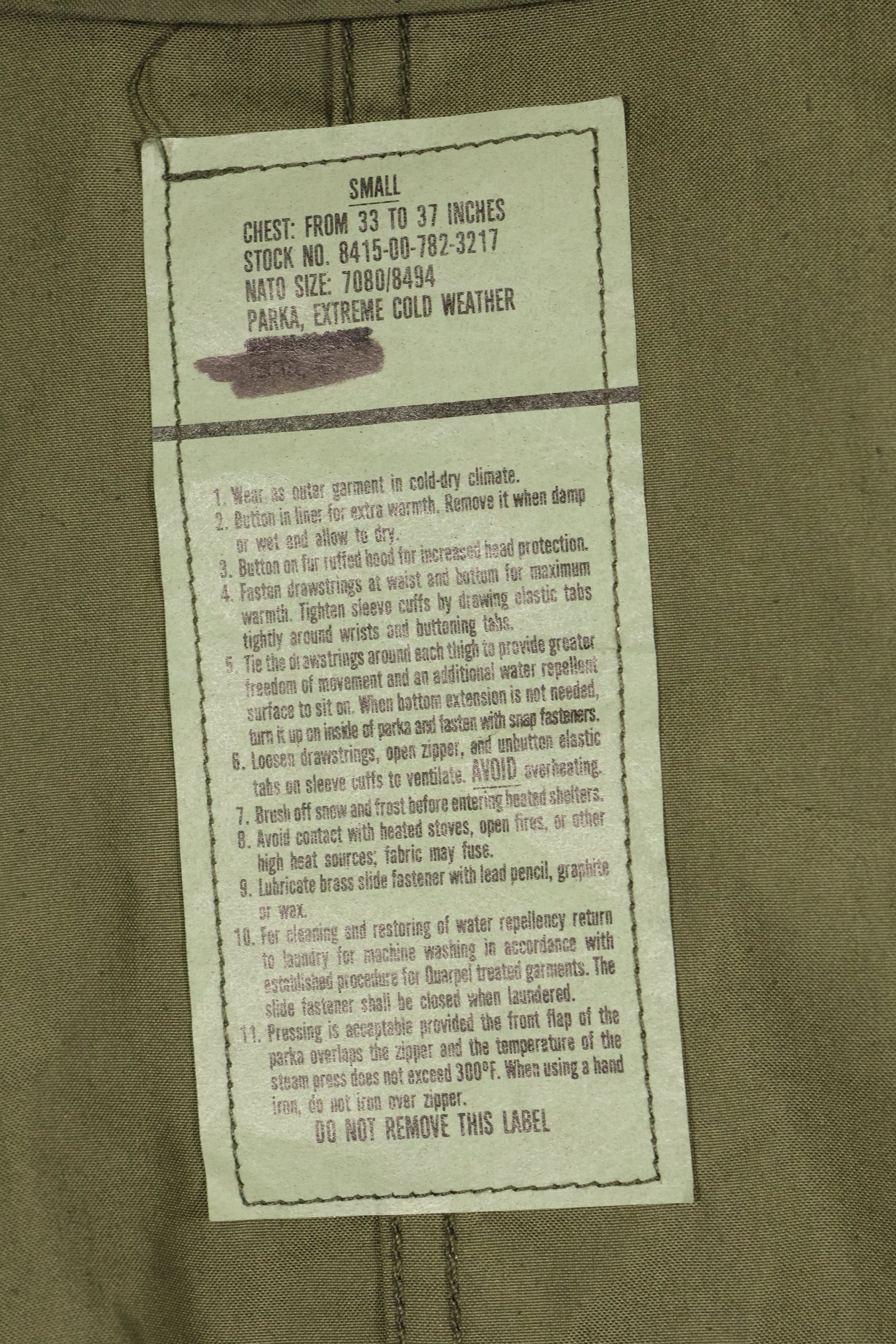 หลายล็อตหลายปี SMALL M65 เสื้อฮู้ดฟิลด์ เสื้อฮู้ดหางปลา สภาพดี มือสอง C