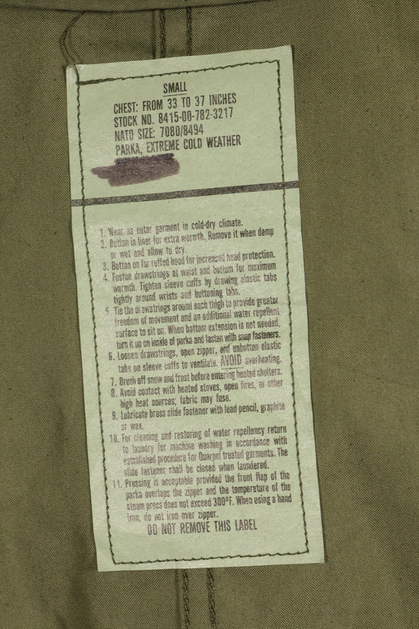 หลายล็อตหลายปี SMALL M65 เสื้อฮู้ดฟิลด์ เสื้อฮู้ดหางปลา สภาพดี มือสอง C