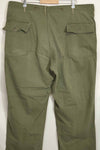 1940's U.S. Army HBT Utility Pants, large size, scratched, used.