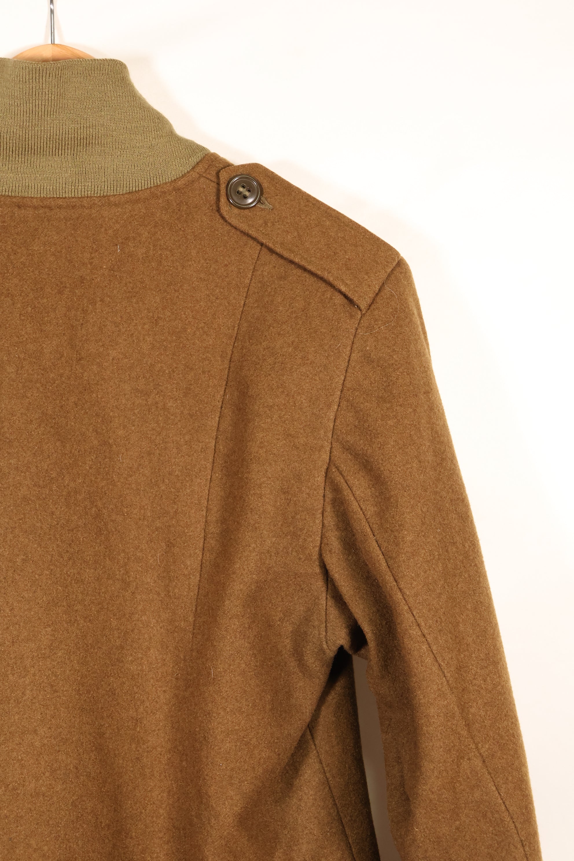 1940s สงครามโลกครั้งที่ 2 WAC กองทัพบกสหรัฐฯ เสื้อแจ็คเก็ตสนามสำหรับทหารหญิง สินค้ามือสอง